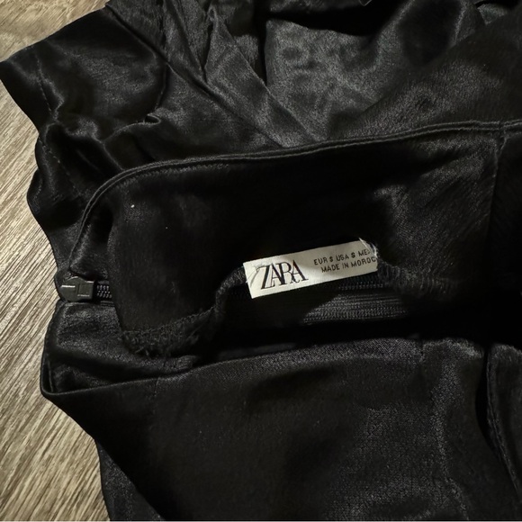 NWOT ZARA black satin zippered shorts - Picture 7 of 7